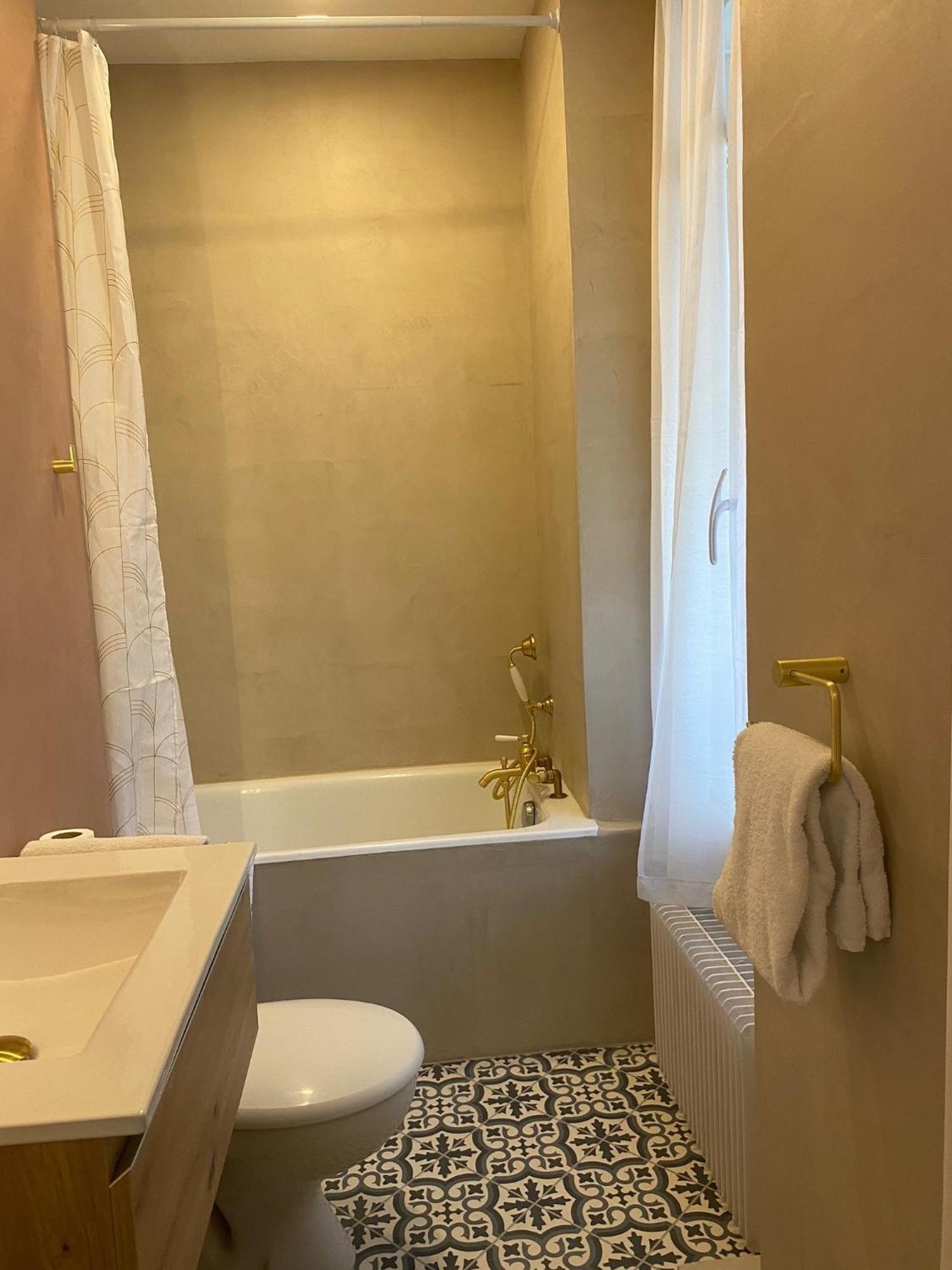 Hotel Boileau Париж Екстериор снимка